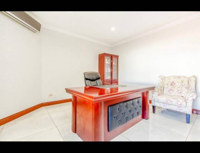 5 BEDROOM PROPERTY TO RENT IN DAINFERN GOLF ESTATE